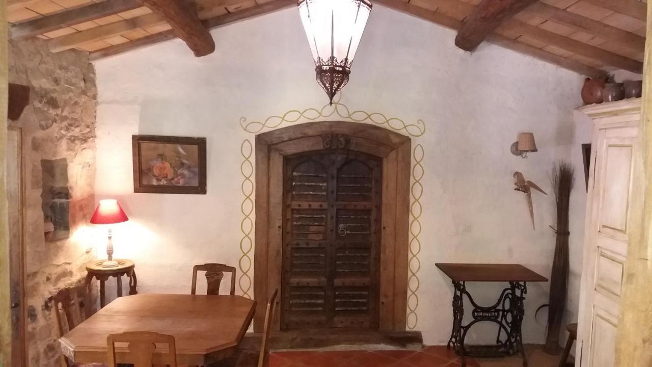 Les Folies De La Serve Ouroux Εξωτερικό φωτογραφία