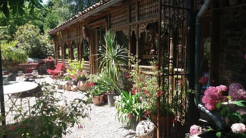 Les Folies De La Serve Ouroux Εξωτερικό φωτογραφία