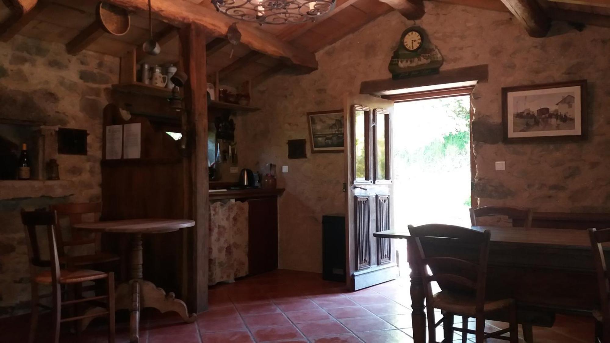 Les Folies De La Serve Ouroux Εξωτερικό φωτογραφία